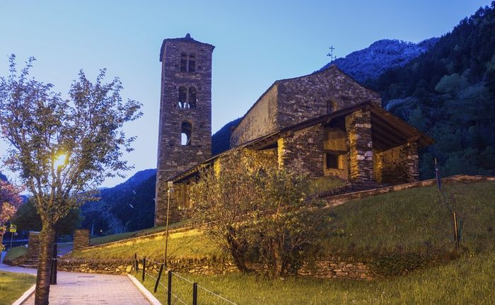 Andorra - xứ sở thần tiên, miền cổ tích xinh đẹp nép mình sau núi tuyết