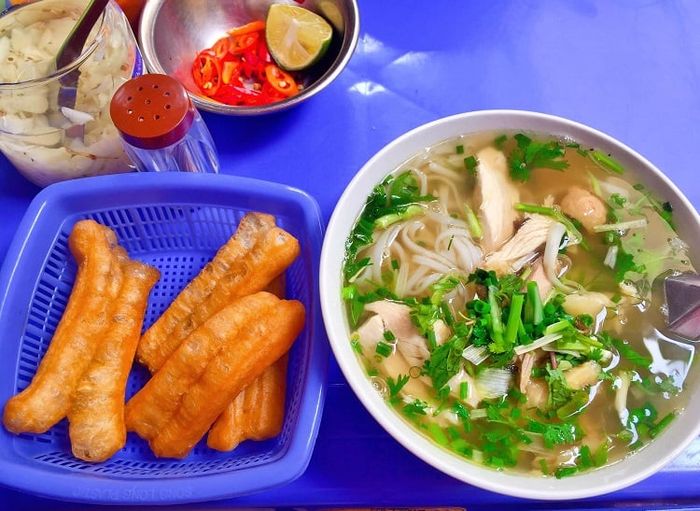 Phở gà Hà Nội