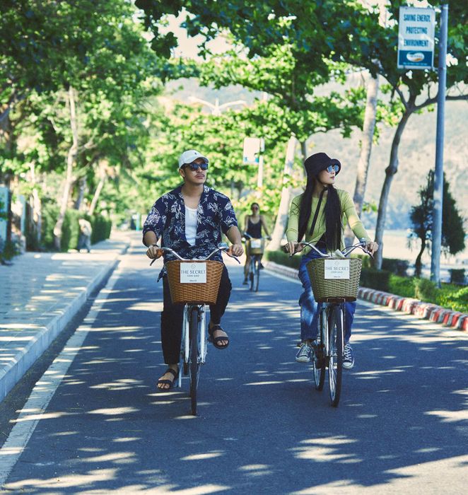 Theo chân Helly Tống trong hành trình review Côn Đảo lần này.