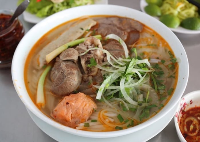 Bún bò Huế Hội An