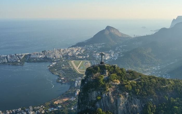 Trải nghiệm du lịch Brazil và khám phá thế giới sôi động của văn hóa Latinh