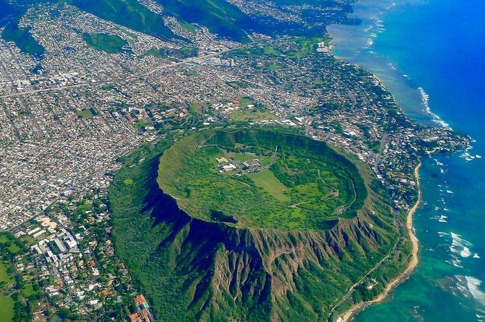 Chinh phục Diamond Head, đỉnh núi lửa yên bình tại Hawaii 4