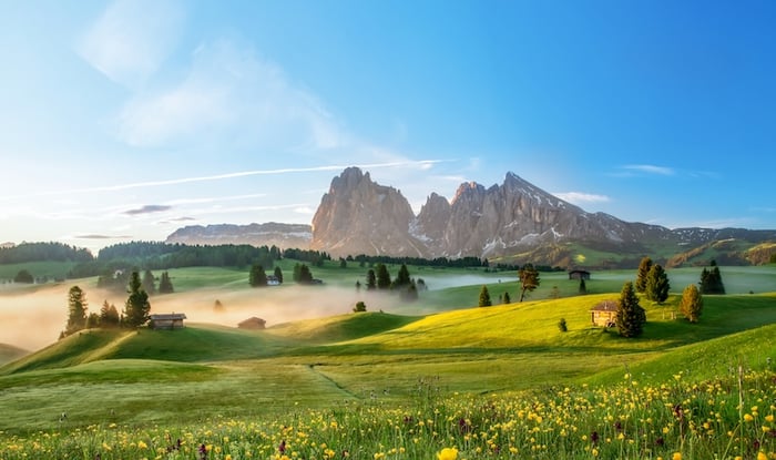 Rặng núi Dolomites - tuyệt phẩm thiên nhiên giữa lòng núi Alps