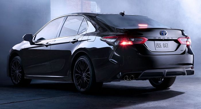 Toyota Camry 2022 sẽ được bổ sung thêm phiên bản Nightshade Edition cực kỳ độc đáo