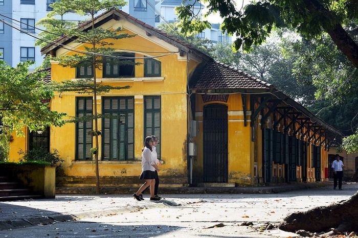 Khoảng cách vòng quanh Hồ Tây là bao nhiêu kilômét