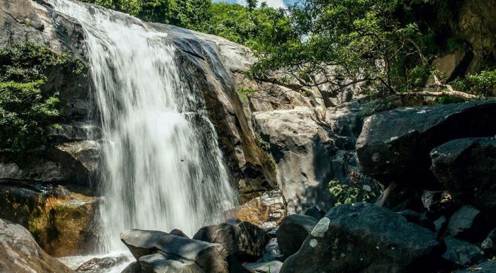 Tuyệt phẩm thiên nhiên Hố Giang Thơm giữa vùng núi rừng Quảng Nam