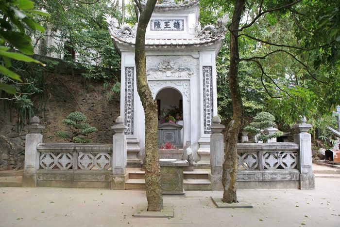 Bí quyết tham quan Đền Hùng Phú Thọ từ A đến Z 11