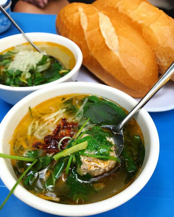 Bánh mì xíu mại Đà Lạt