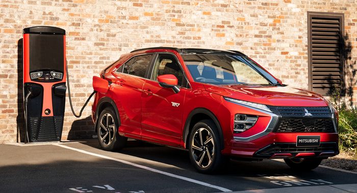 Mitsubishi Eclipse Cross Plug-In Hybrid 2022 chính thức ra mắt, với mức giá khởi điểm từ 34.500 USD mitsubishi-eclipse-cross.jpg