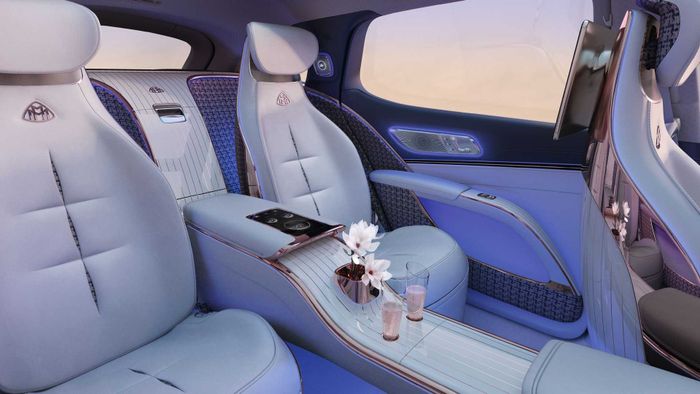 Dành thời gian chiêm ngưỡng Mercedes-Maybach EQS Concept