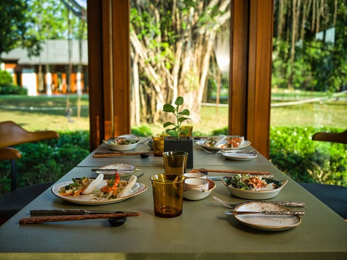 Một góc yên bình tại nhà hàng The Café Resort Azerai Cần Thơ 2