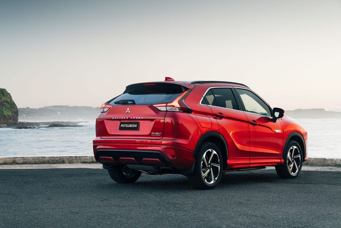 Mitsubishi Eclipse Cross Plug-In Hybrid 2022 đã ra mắt, có giá từ 34.500 USD mitsubishi-eclipse-cross-11.jpg