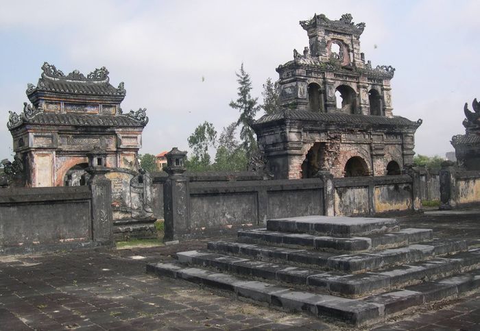 Lăng Dục Đức