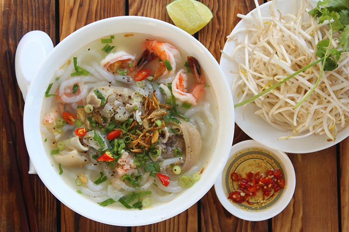 bánh canh Huế