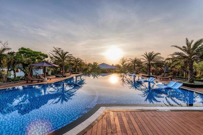 Khám phá vẻ đẹp đẳng cấp của Hòn Bà Lagi Beach Resort