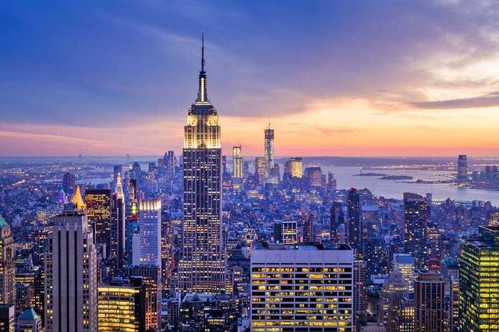 Thưởng thức vẻ đẹp của tòa nhà Empire State với không gian đẳng cấp.