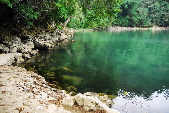 Khám phá ao Tiên nên thơ ở Hồ Ba Bể 3