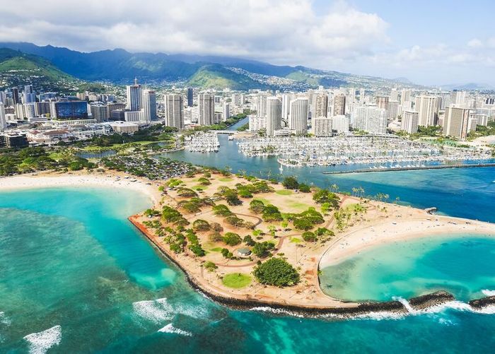 Khám phá vẻ độc đáo của thiên đường biển tại Honolulu Hawaii