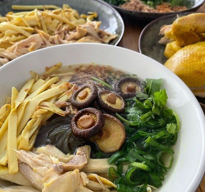 Trưa ở Sài Gòn