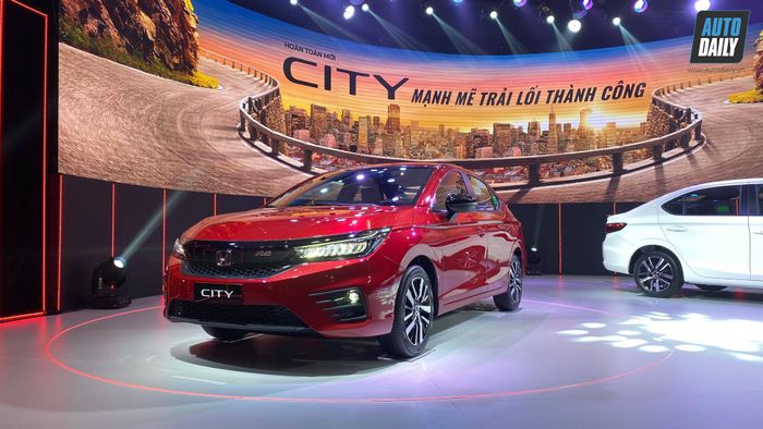 Tháng 3/2021: Doanh số bán xe ô tô của Honda Việt Nam tăng mạnh hơn 94%. Chi tiết giá lăn bánh của các phiên bản Honda City 2021 tại Việt Nam.