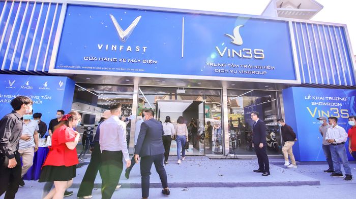 VinFast ra mắt đồng loạt 64 điểm bán xe máy điện vinfast-1.jpg