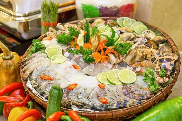 Ăn tối ở Đà Nẵng