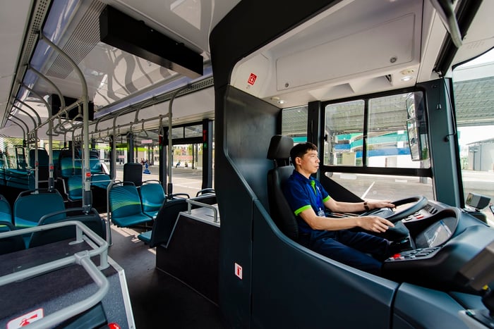 VinBus chính thức ra mắt và hoạt động tuyến xe buýt điện thông minh đầu tiên tại Việt Nam vin-bus-5.JPG