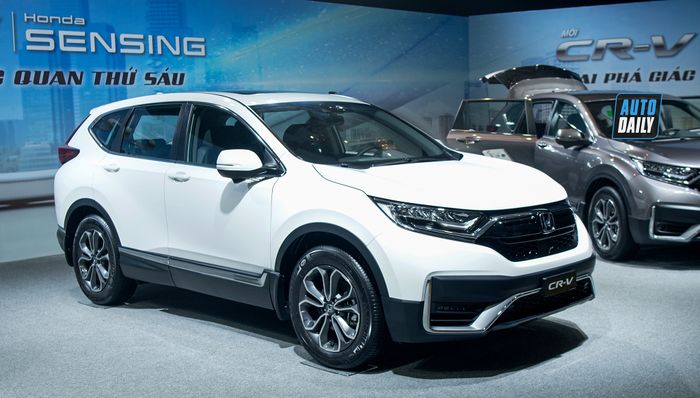 Honda CR-V vẫn là mẫu xe bán chạy nhất của HVN trong tháng 11/2020. Phiên bản 2020 của Honda CR-V đã chính thức ra mắt tại Việt Nam, với giá bán từ 998 triệu đồng.