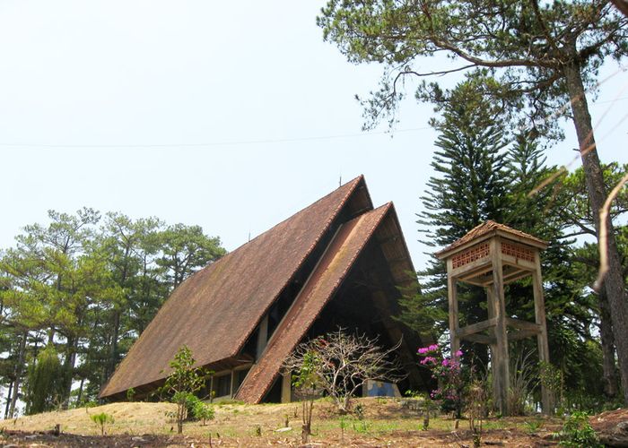 Khám phá danh sách 10 nhà thờ ấn tượng nhất ở Đà Lạt