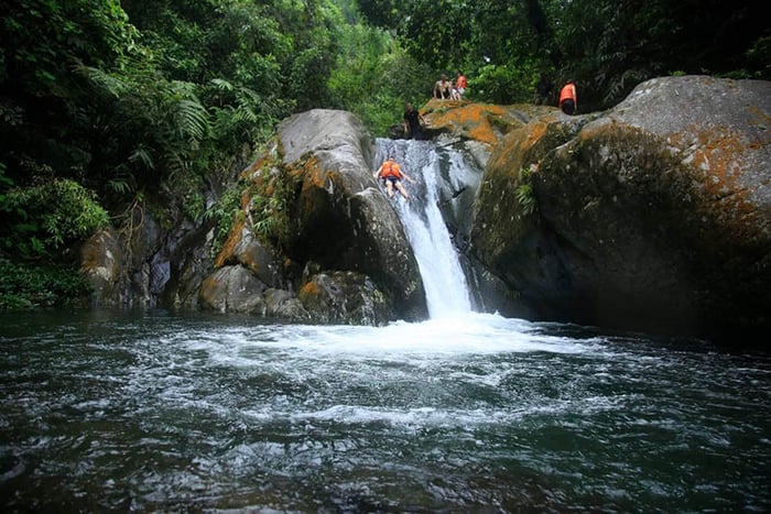 Khám phá suối Cửa Tử và trải nghiệm hành trình trekking thú vị 8