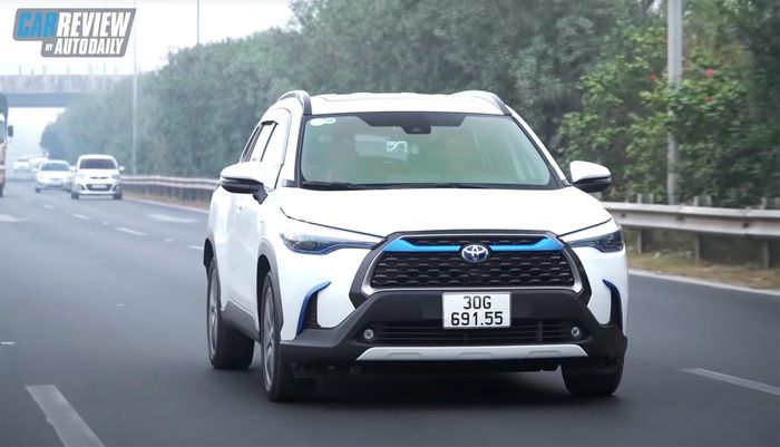 Người Dùng Đánh Giá Toyota Corolla Cross 1.8HV: Mẫu SUV Đô Thị Vượt Trên Sự Mong Đợi corolla-cross-5.jpg