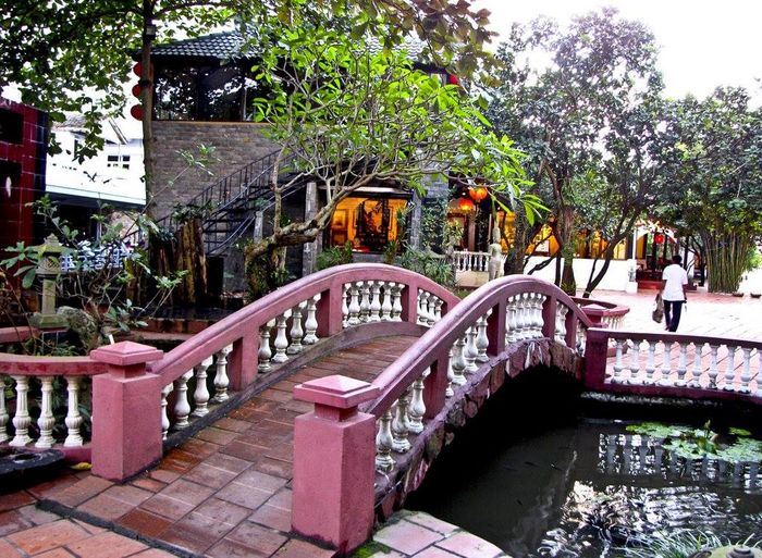 XQ Sử Quán – Thưởng ngoạn nghệ thuật thêu tranh truyền thống tinh tế
