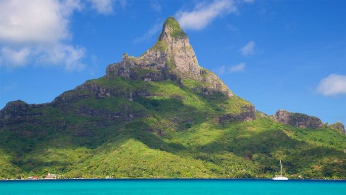 Bora Bora, viên ngọc quý giữa biển khơi xa Nam Thái Bình Dương