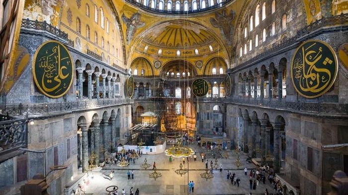 Hagia Sophia: Biểu tượng tôn giáo vĩ đại của Thổ Nhĩ Kỳ 7