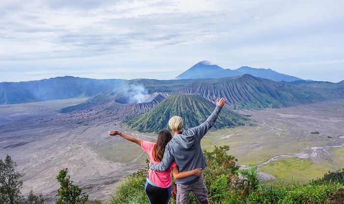 Kỳ diệu của núi lửa Bromo ở phía đông của đảo Java, Indonesia 11