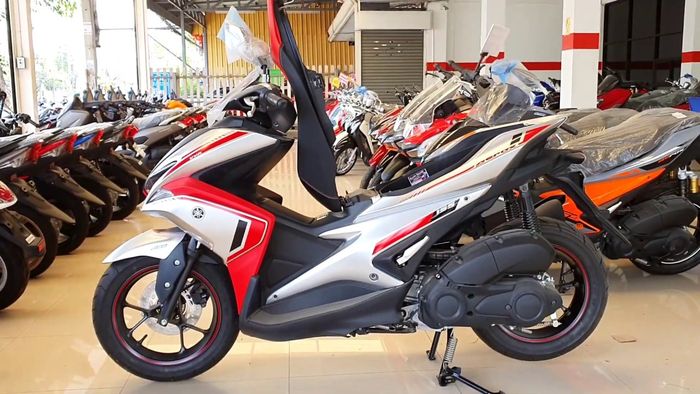 Cuộc đua giữa Honda Air Blade và Yamaha NVX 2021 sắp diễn ra tại Việt Nam maxresdefault.jpg