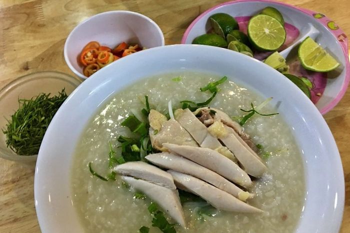 Cháo đêm ở Hà Nội