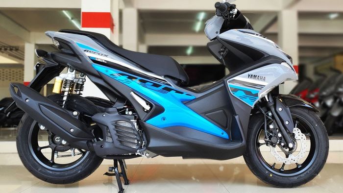 Cuộc đua giữa Honda Air Blade và Yamaha NVX 2021 sắp diễn ra tại Việt Nam maxresdefault-1.jpg