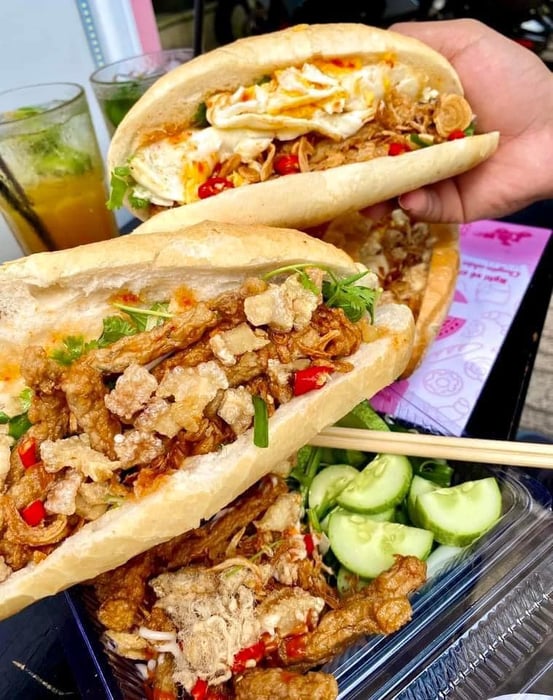 Bánh mì chả cá Nha Trang