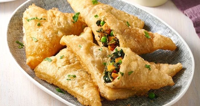 Tùy thuộc vào loại nhân, bánh gối Samosa Ấn Độ còn được gọi bằng nhiều cái tên khác nhau.