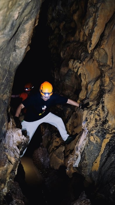 hang Chà Lòi