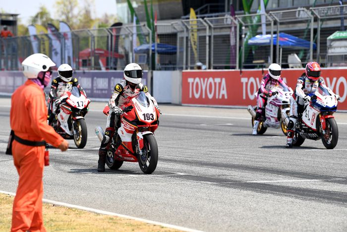 Kết quả Cuộc đua 1 Chặng 1 ARRC 2023 – Cao Việt Nam vào top 10 arrc-2023-round1-race1-030.jpg