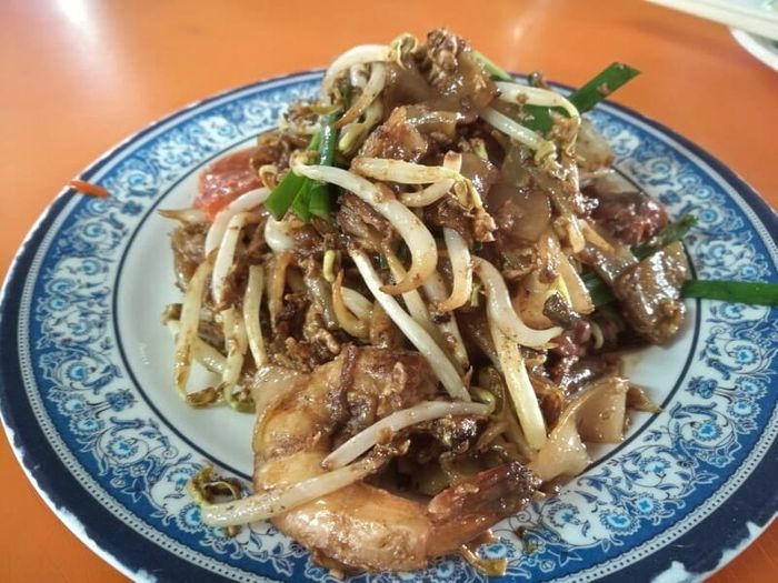 Khám phá hương vị đặc trưng của Char Kway Teow - món ẩm thực nổi tiếng của Malaysia