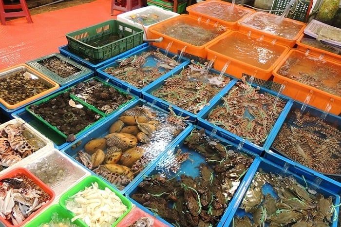 chợ Đồng Hới