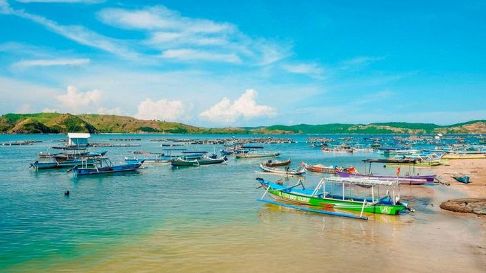 Từ một làng chài hoang vắng, Kuta đã trở thành thiên đường du lịch tại Bali