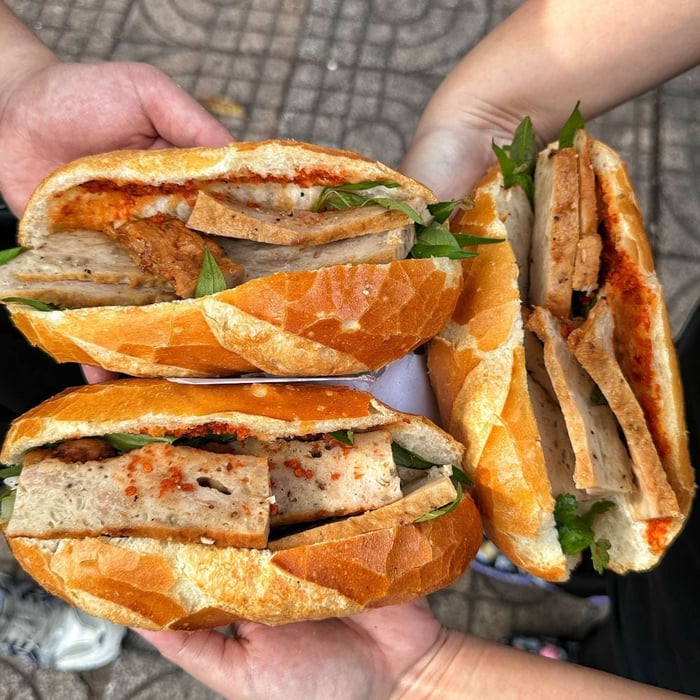 Bánh mì Huế