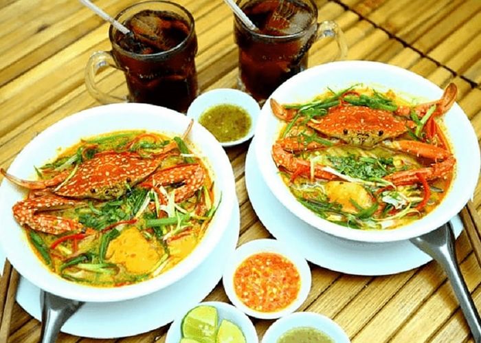 Đặc sản bánh canh ghẹ của Hà Nội