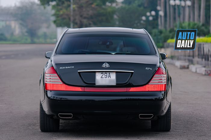 Chiếc Maybach 57S đời 2009, đã đi được 30.000 km, được bán với giá cao hơn so với một chiếc Maybach S 450 năm 2024.