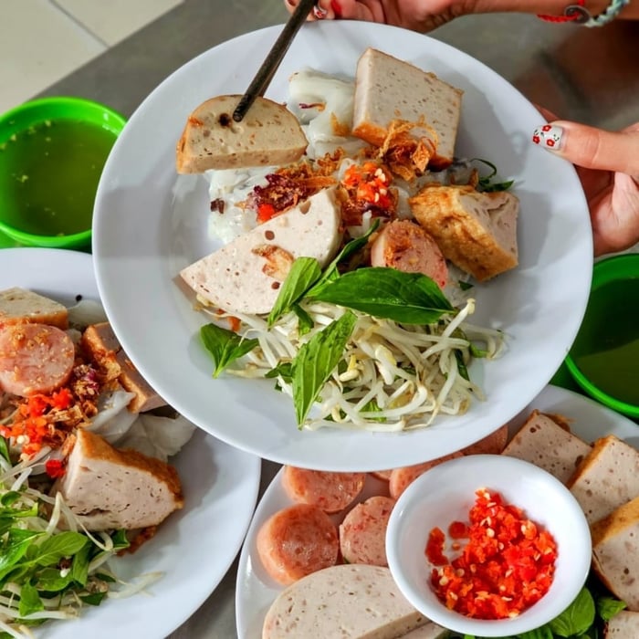 Bánh cuốn Huế