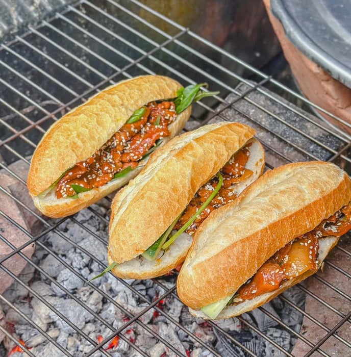 Bánh mì Huế